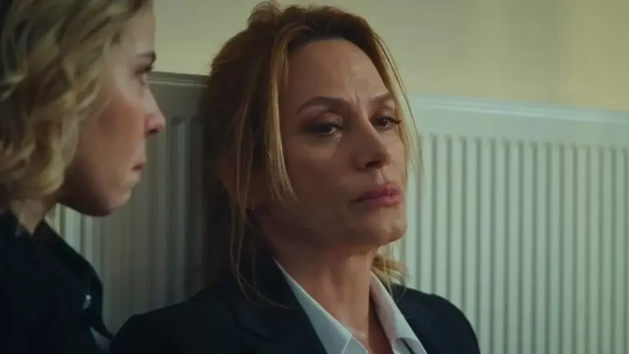 Ebru Cündübeyoğlu, Arka Sokaklar dizisinden ayrılıyor mu? Arka Sokaklar'da Candan Müdür ölüyor mu?