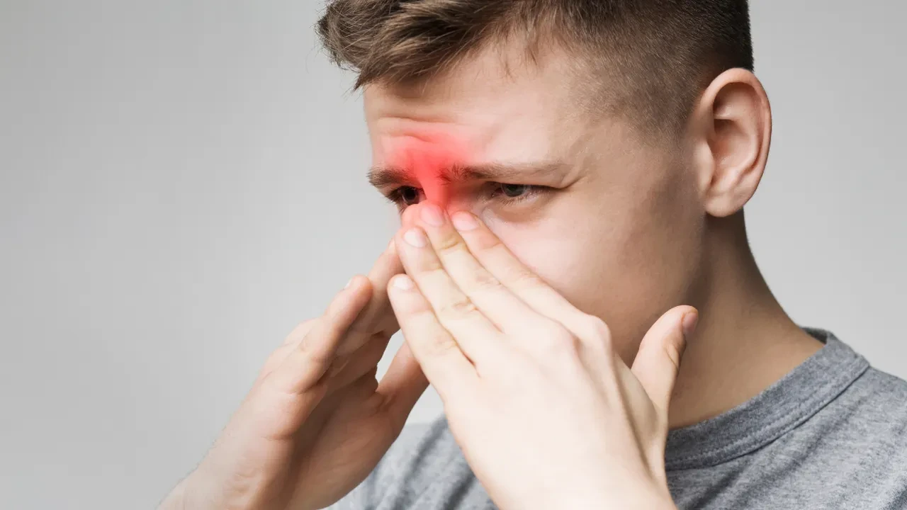 Evde doğal yöntemle tüm sinüsleri boşaltın! İltihap artarsa beyin hasar alabilir