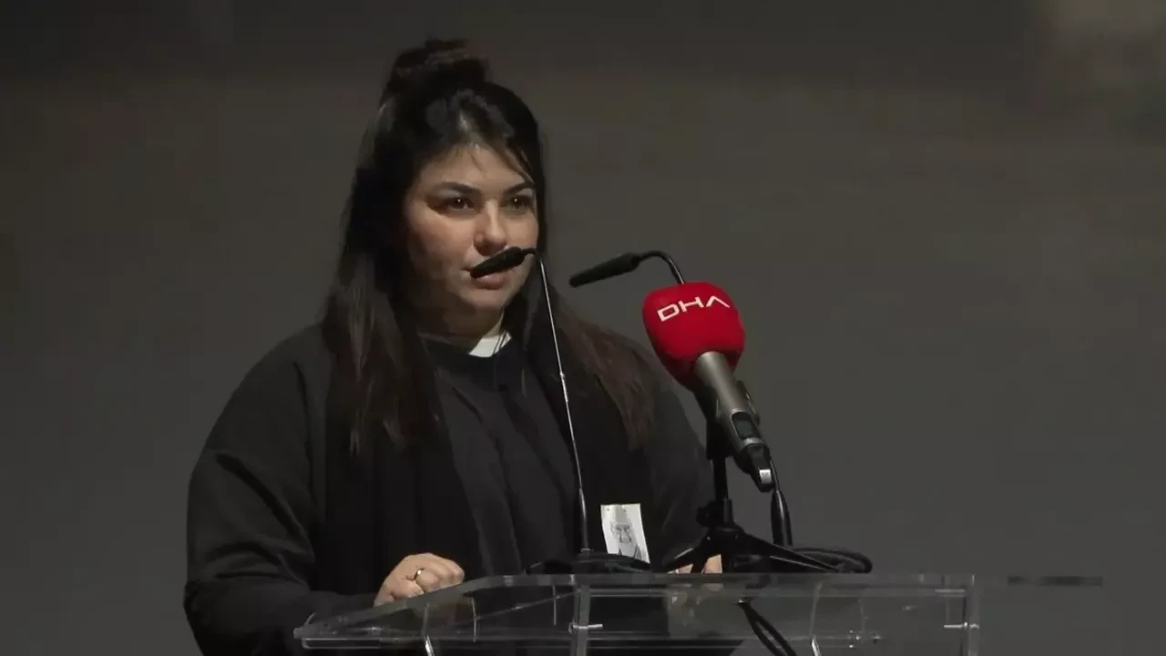 Ferdi Atuner cenazesinde ortalık birbirine girdi! Ünlü oyuncu ve damattan şoke eden görüntüler