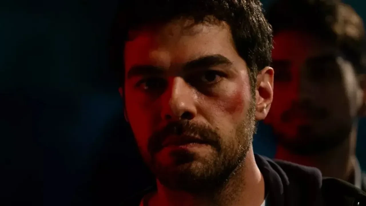 Kızılcık Şerbeti 134. Bölümde Tuncay’ın itirafı Abdullah’ı sarsacak! Kızılcık Şerbeti’nde ortalık karışıyor!