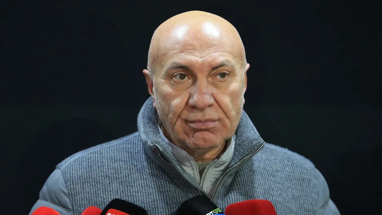 Samsunspor Başkanı Yüksel Yıldırım, hakemlere isyan edip Cumhurbaşkanı Erdoğan'a çağrı yaptı