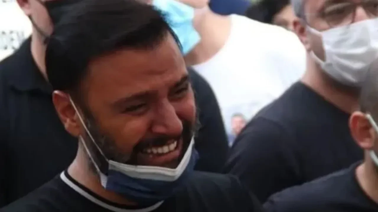 Ünlü şarkıcı Alişan kardeş acısını anlattı! ‘Öldüğünü bile anlamadı’