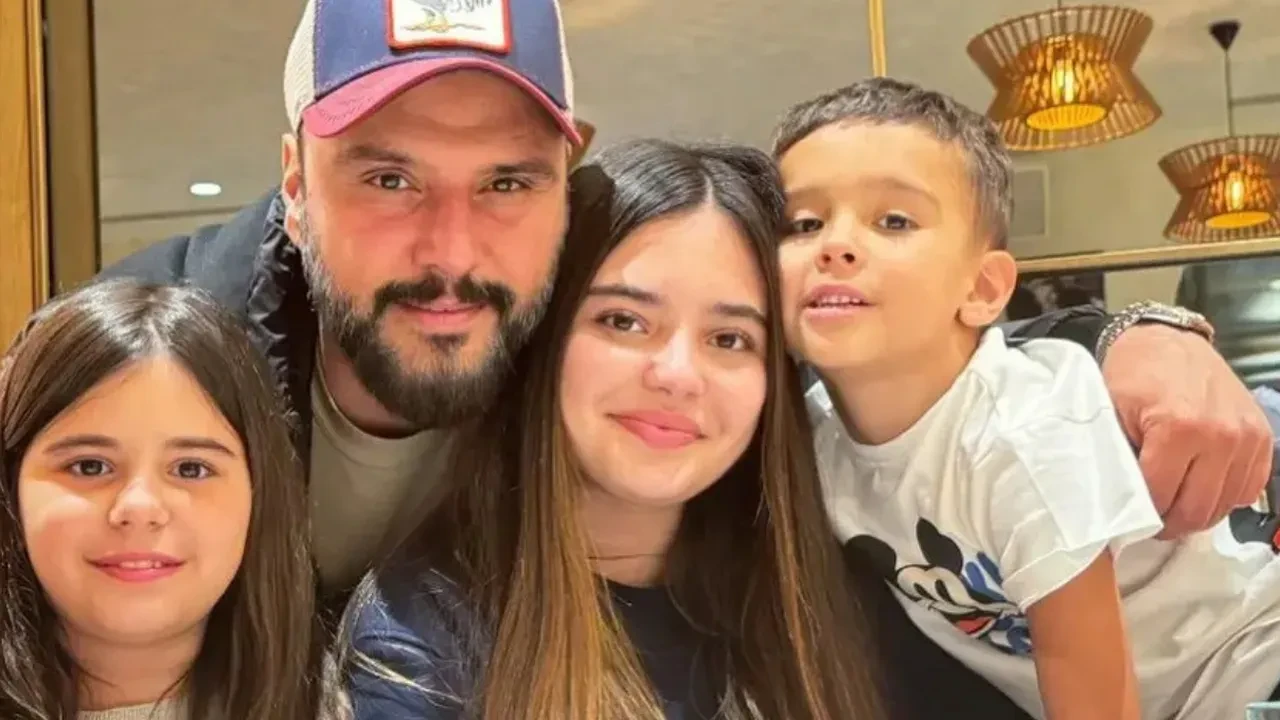 Ünlü şarkıcı Alişan kardeş acısını anlattı! ‘Öldüğünü bile anlamadı’