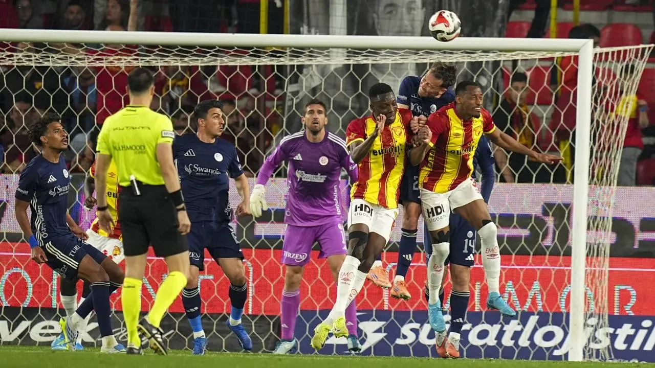 Antalyaspor'da Sami Uğurlu, Göztepe yenilgisinin ardından konuştu! "Son 3 haftanın telafisi yok"