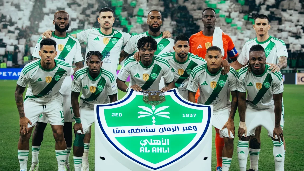 /spor/asya-sampiyonlar-liginde-sampiyon-al-ahli-merih-demiral-ust-uste-2-kez-mutlu-sona-ula-3296606