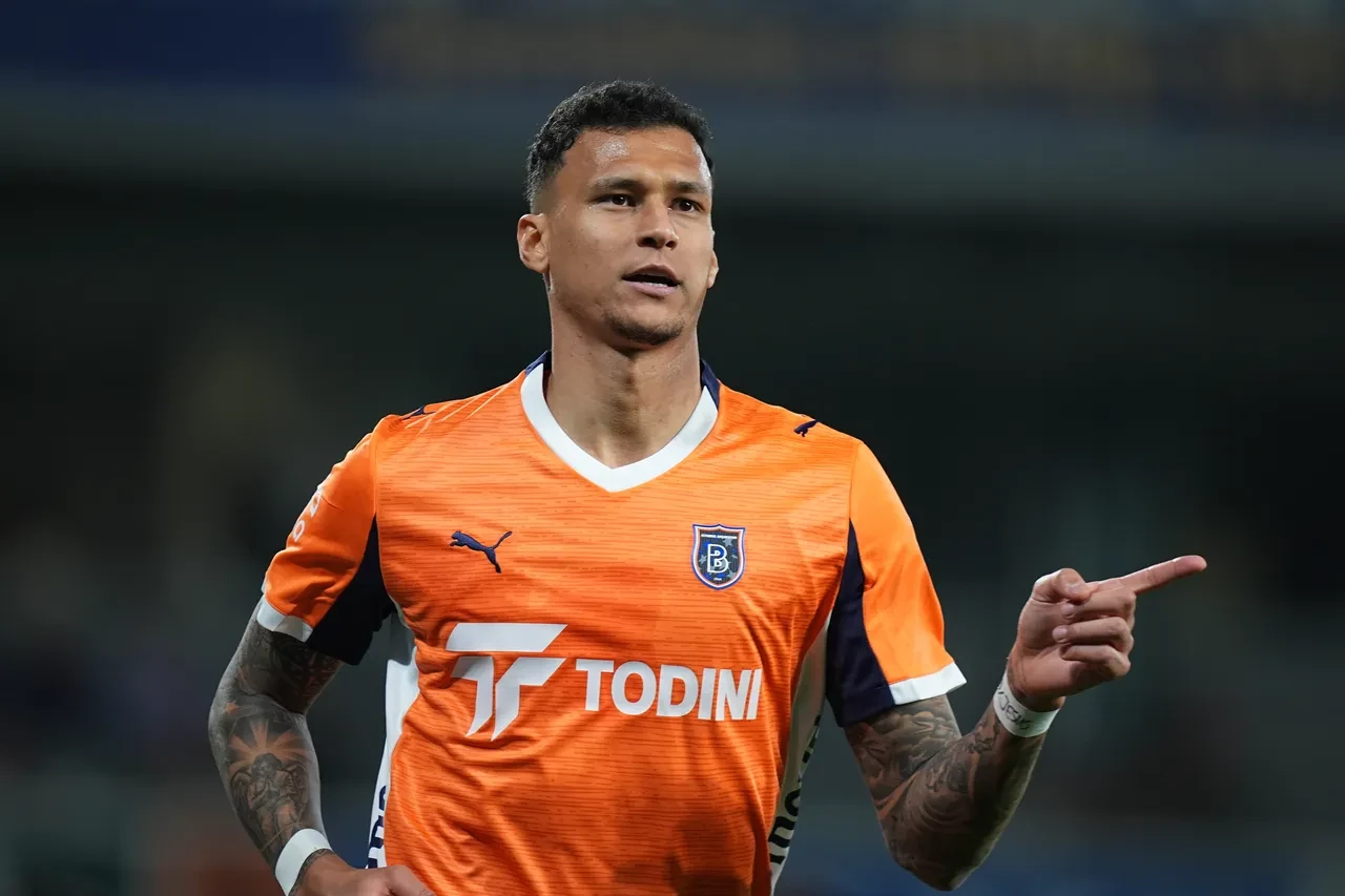 Başakşehir Avrupa aşkına: Kasımpaşa'yı farklı geçti