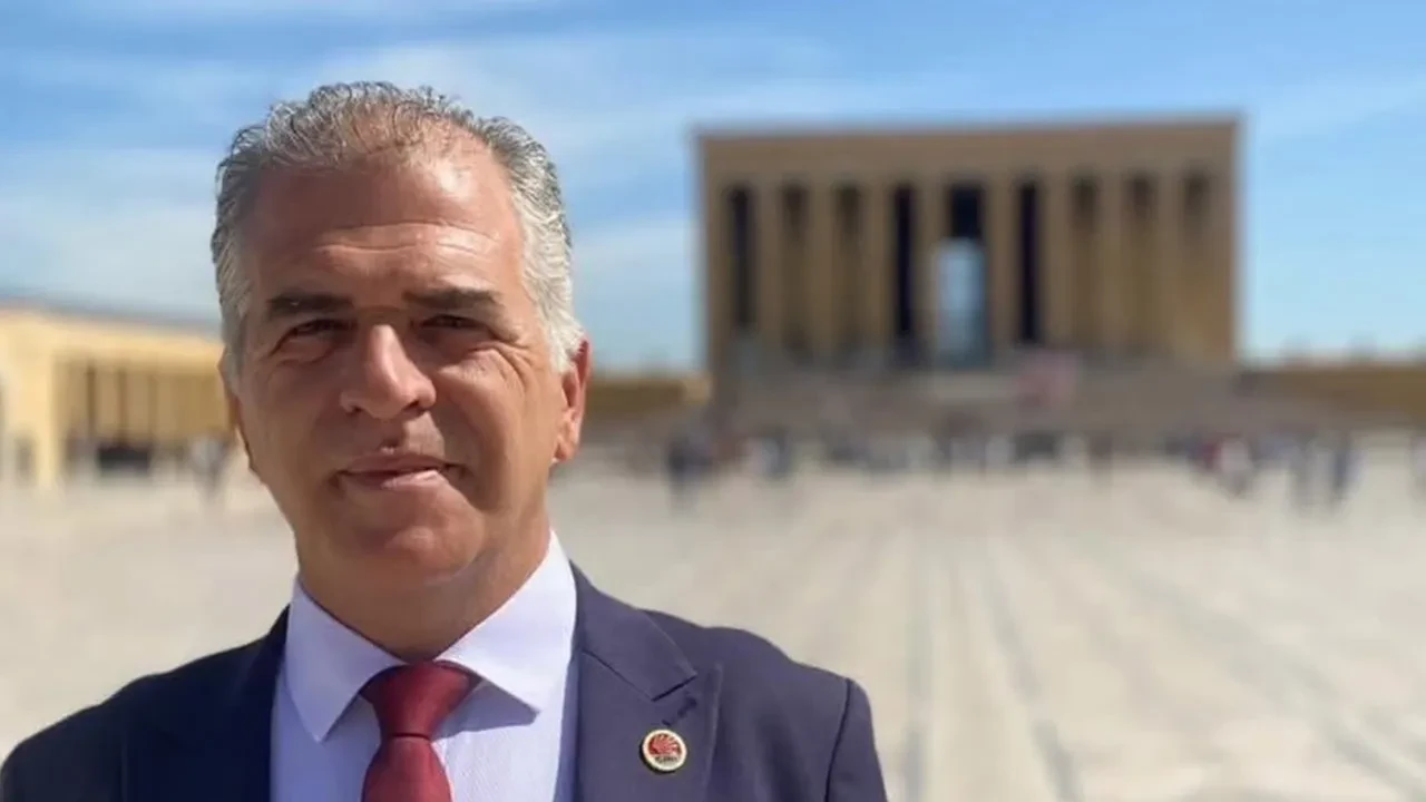 CHP İlçe Başkanı Sezai Öz istifa etti