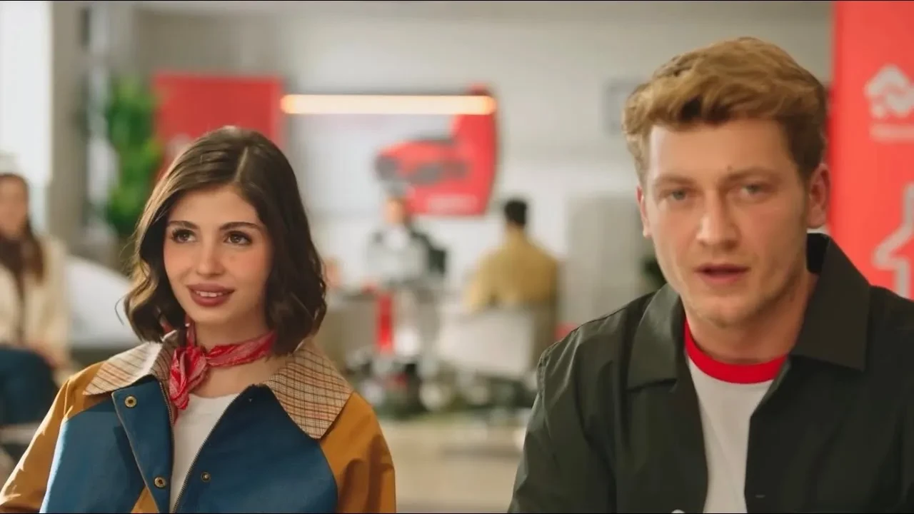 Erdem Şanlı ve Zeynep Atılgan aşk iddiasında flaş gelişme! Yakışıklı oyuncu kafaları karıştırdı