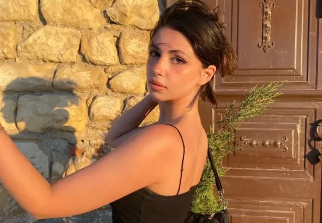 Erdem Şanlı ve Zeynep Atılgan aşk iddiasında flaş gelişme! Yakışıklı oyuncu kafaları karıştırdı