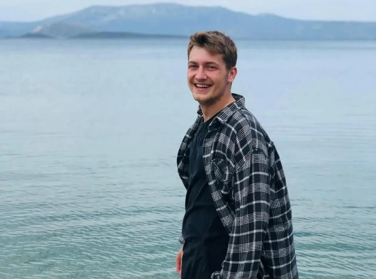 Erdem Şanlı ve Zeynep Atılgan aşk iddiasında flaş gelişme! Yakışıklı oyuncu kafaları karıştırdı