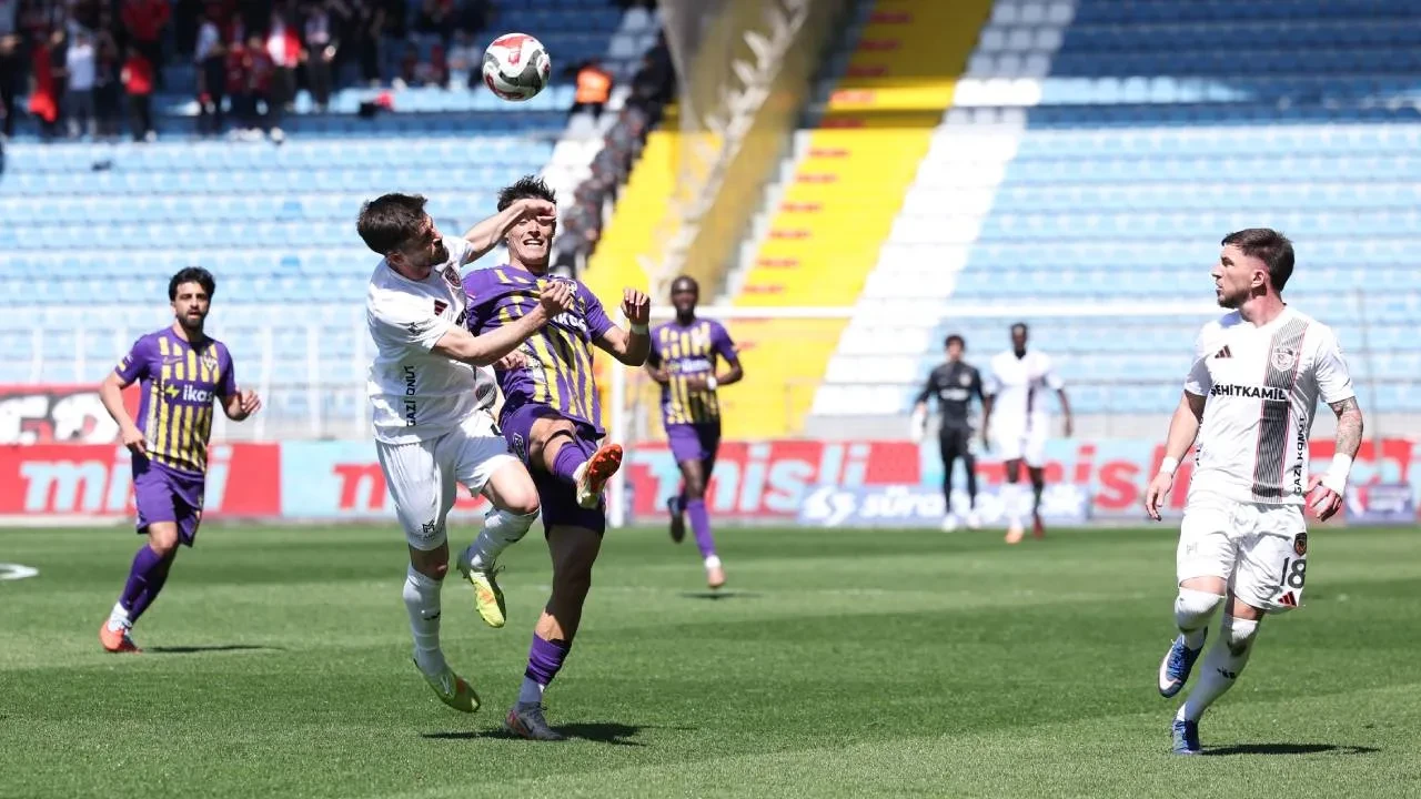 Eyüpspor, 3 puanı 3 golle aldı! İstanbul temsilcisinden kritik galibiyet