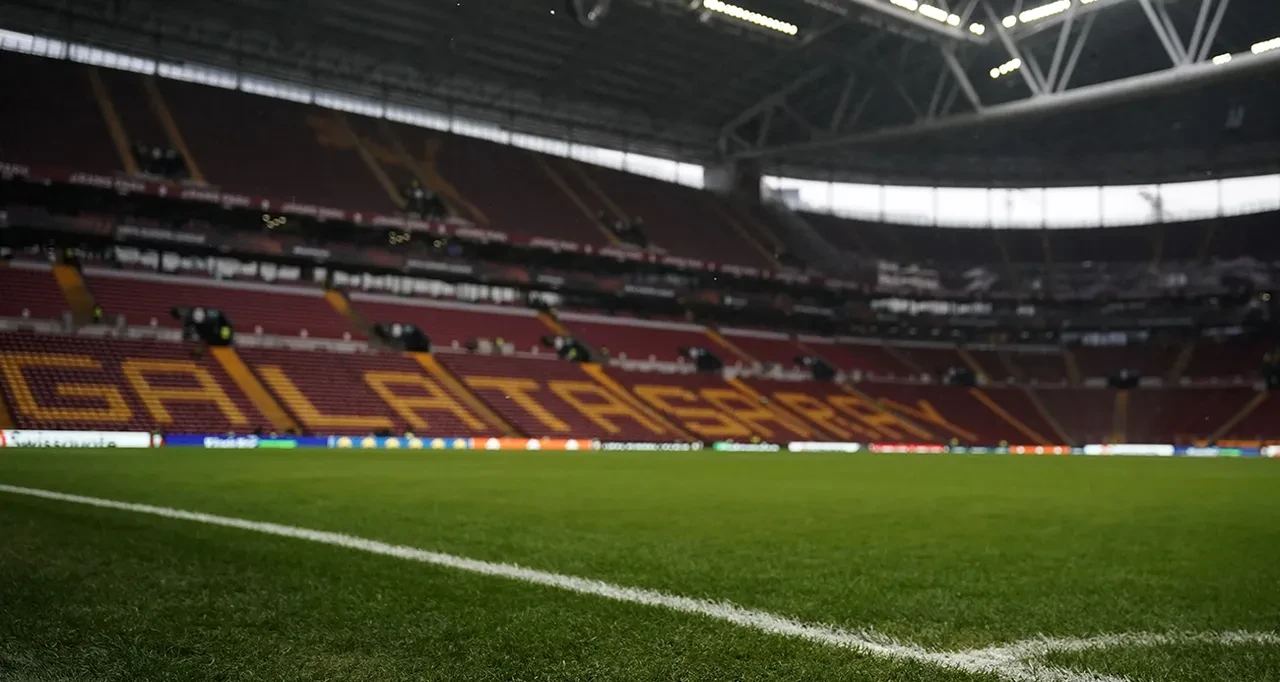 Galatasaray Fenerbahçe maç kadrosu ve muhtemel 11 belli oldu