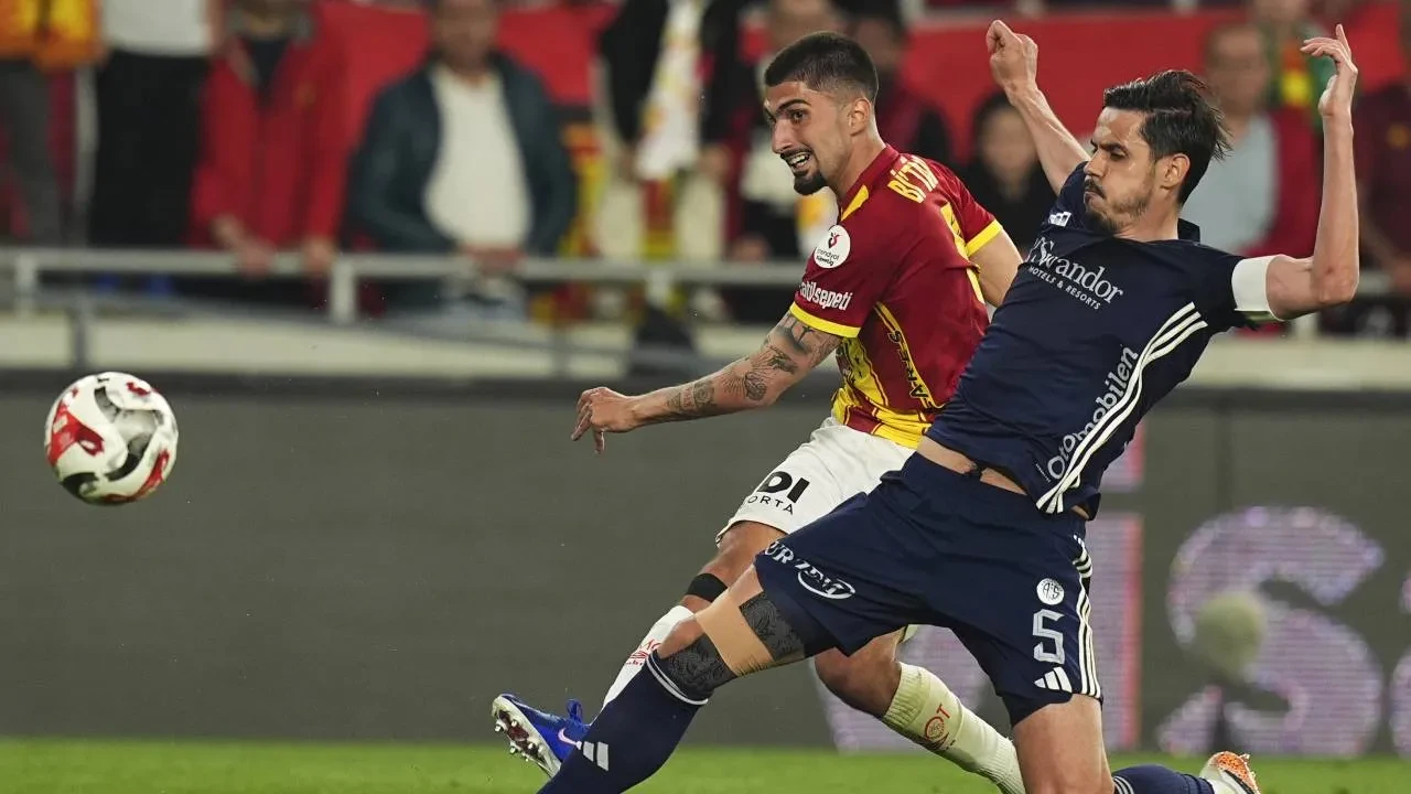 Göztepe evinde hata yapmadı! İzmir ekibi, Antalyaspor'u 2-0 yendi