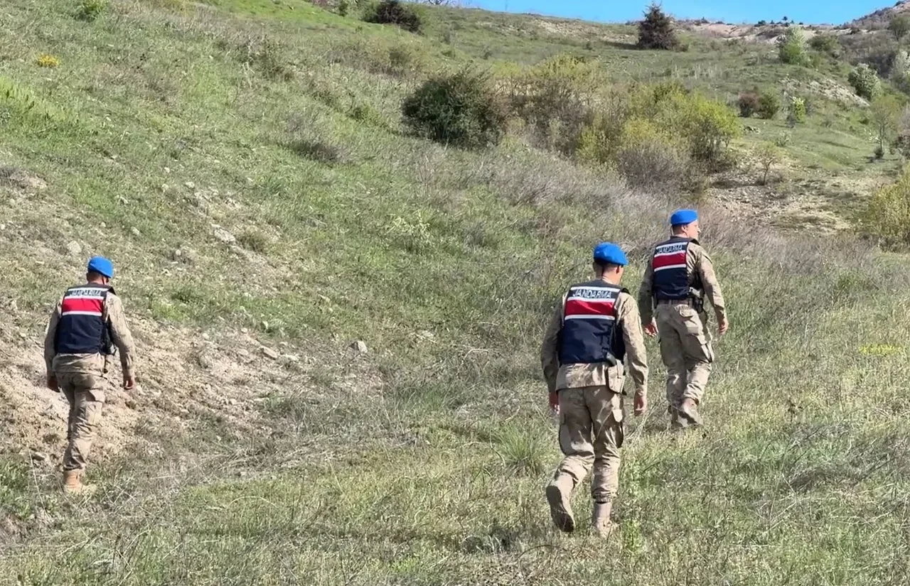 Gülistan Doku için tüm ekipler sahada! Her yer karış karış aranıyor