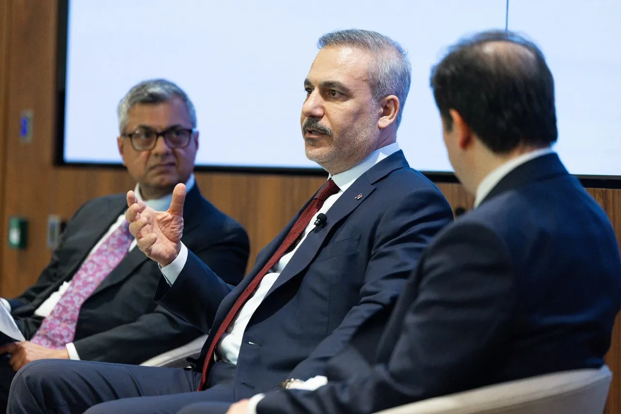 Hakan Fidan'dan  Von der Leyen'in "Türk etkisine girmeyelim" sözlerine tepki