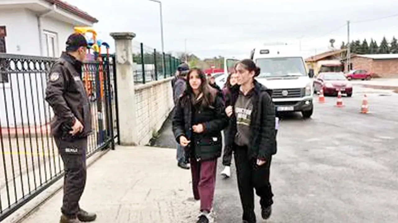 İçişleri Bakanlığı'ndan 81 ile genelge! Okullarda yeni dönem başlıyor: Riskli öğrenciler için yeni hamle 