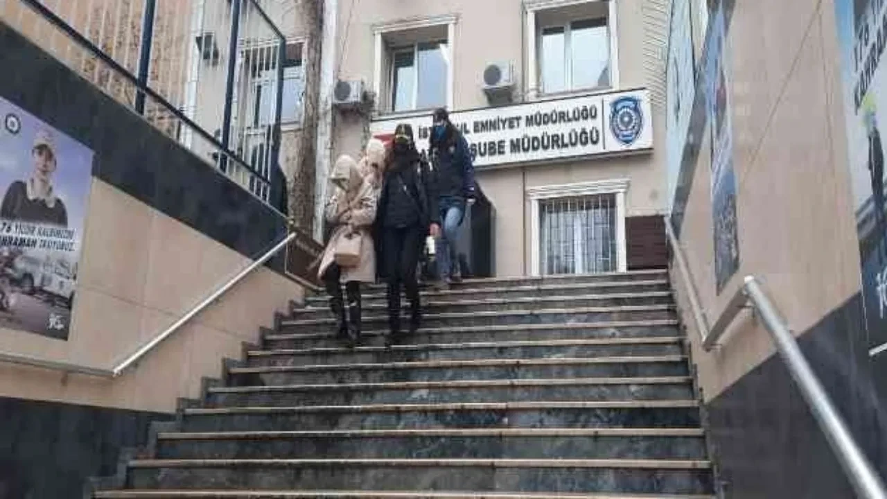 İstanbul merkezli 4 ilde dev fuhuş operasyonu: Yabancı uyrukluların da bulunduğu 52 kadın kurtarıldı