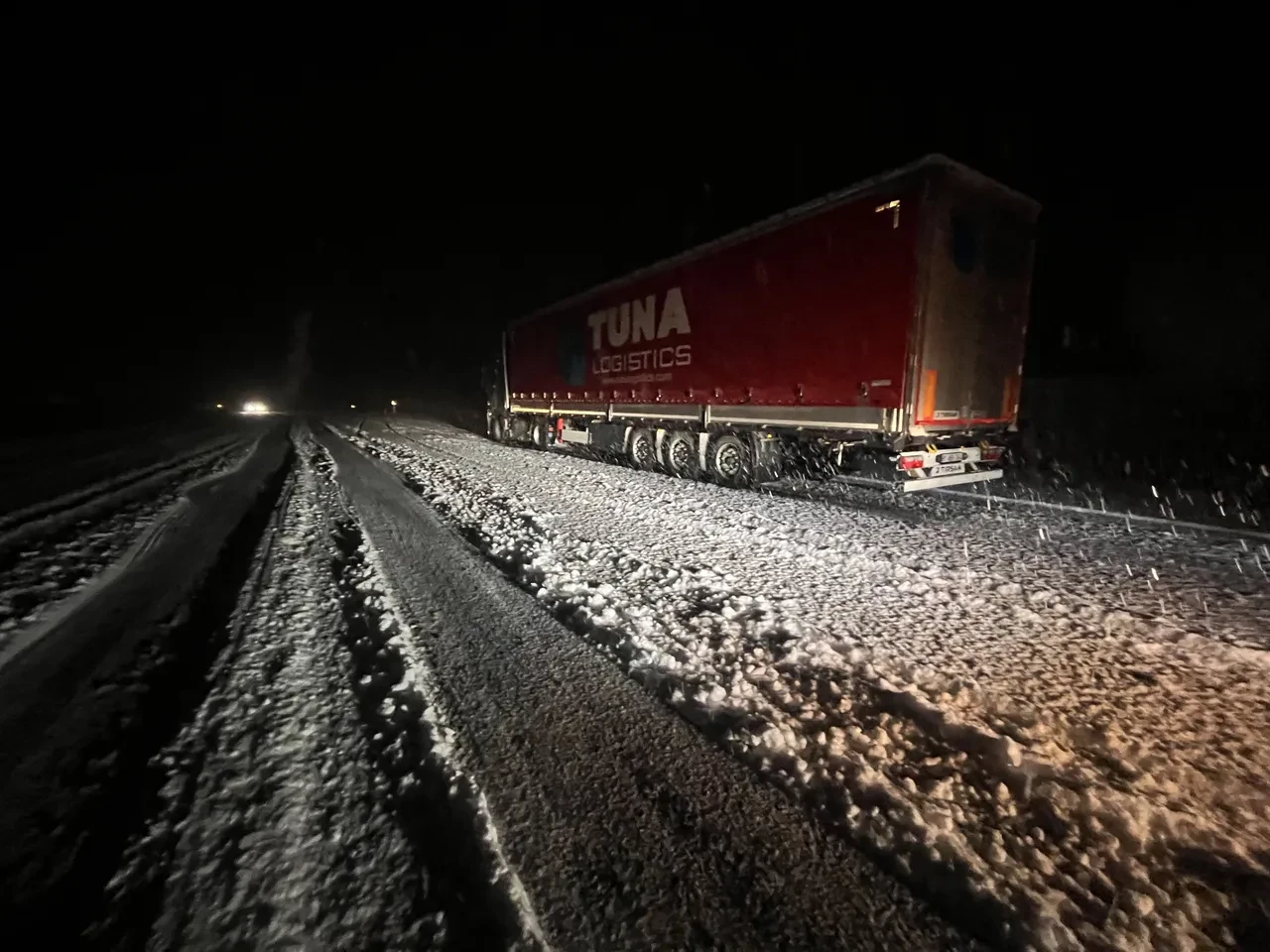 Kış geri geldi! Kars ve Erzurum kar yağışıyla beyaza büründü