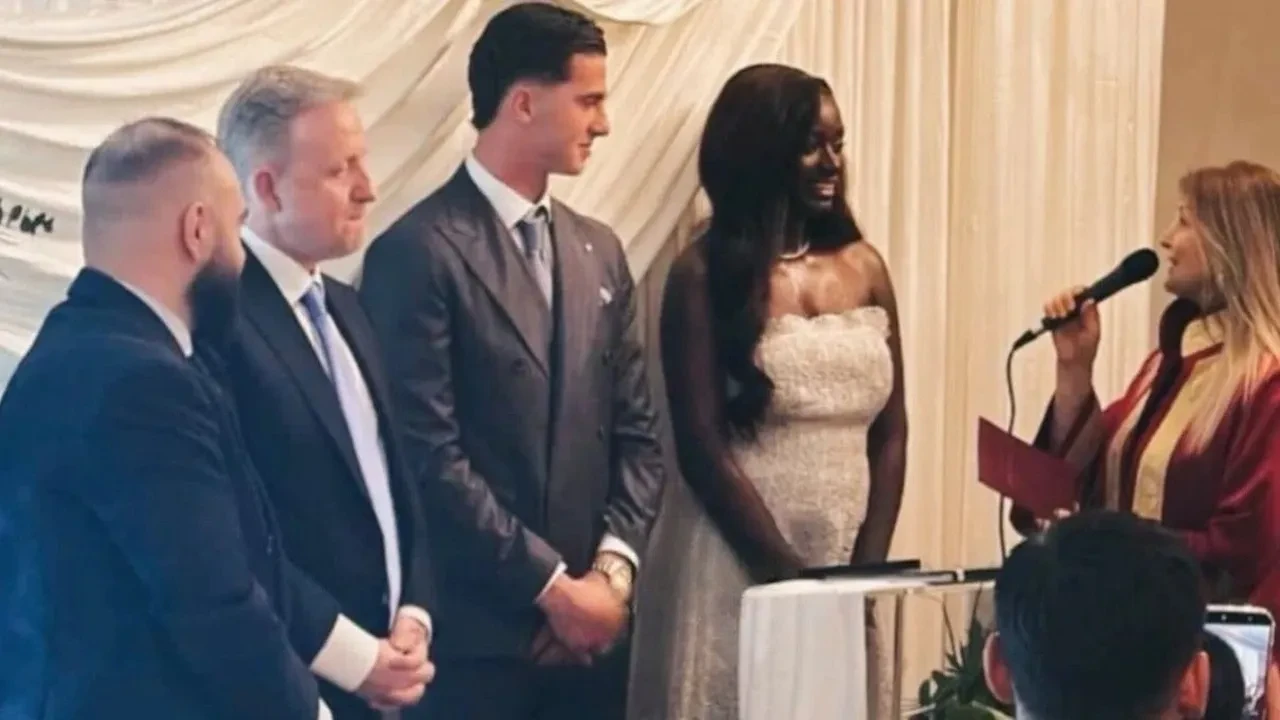 Bertuğ Yıldırım eşi Oriana Correia Gomes ile fotoğraflarını silmişti! Ünlü futbolcudan ayrılık iddialarına cevap geldi