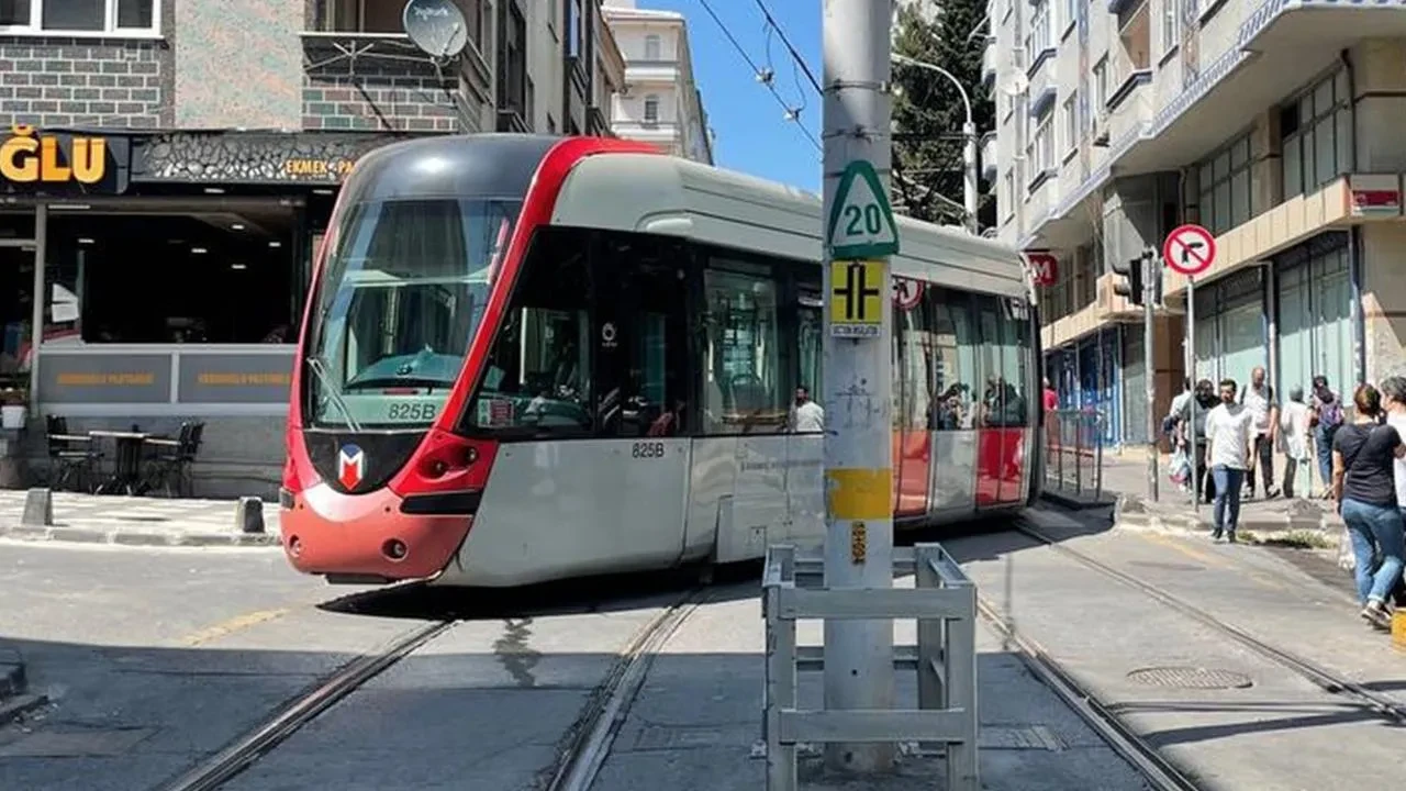 İstanbul'da metro ve tramvay seferlerine düzenleme: Bazı duraklar kapatılacak