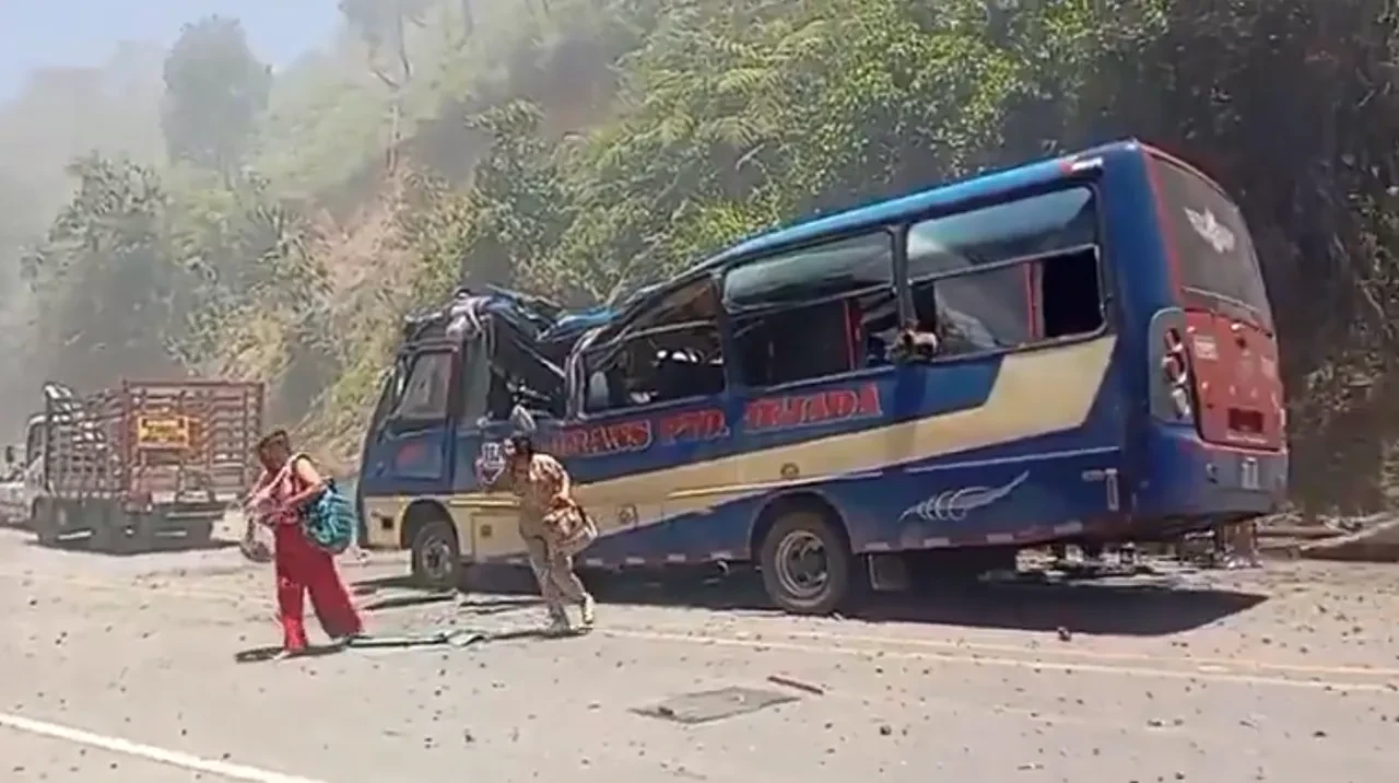 Kolombiya'da bombalı saldırı: Çok sayıda ölü ve yaralı var