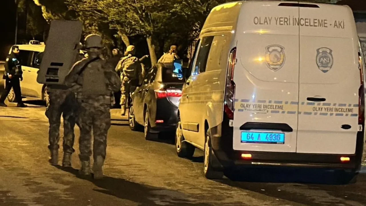 Uşak'ta hareketli saatler! Polis ekiplerine ateş açıldı: Özel harekat ekipleri sevk edildi