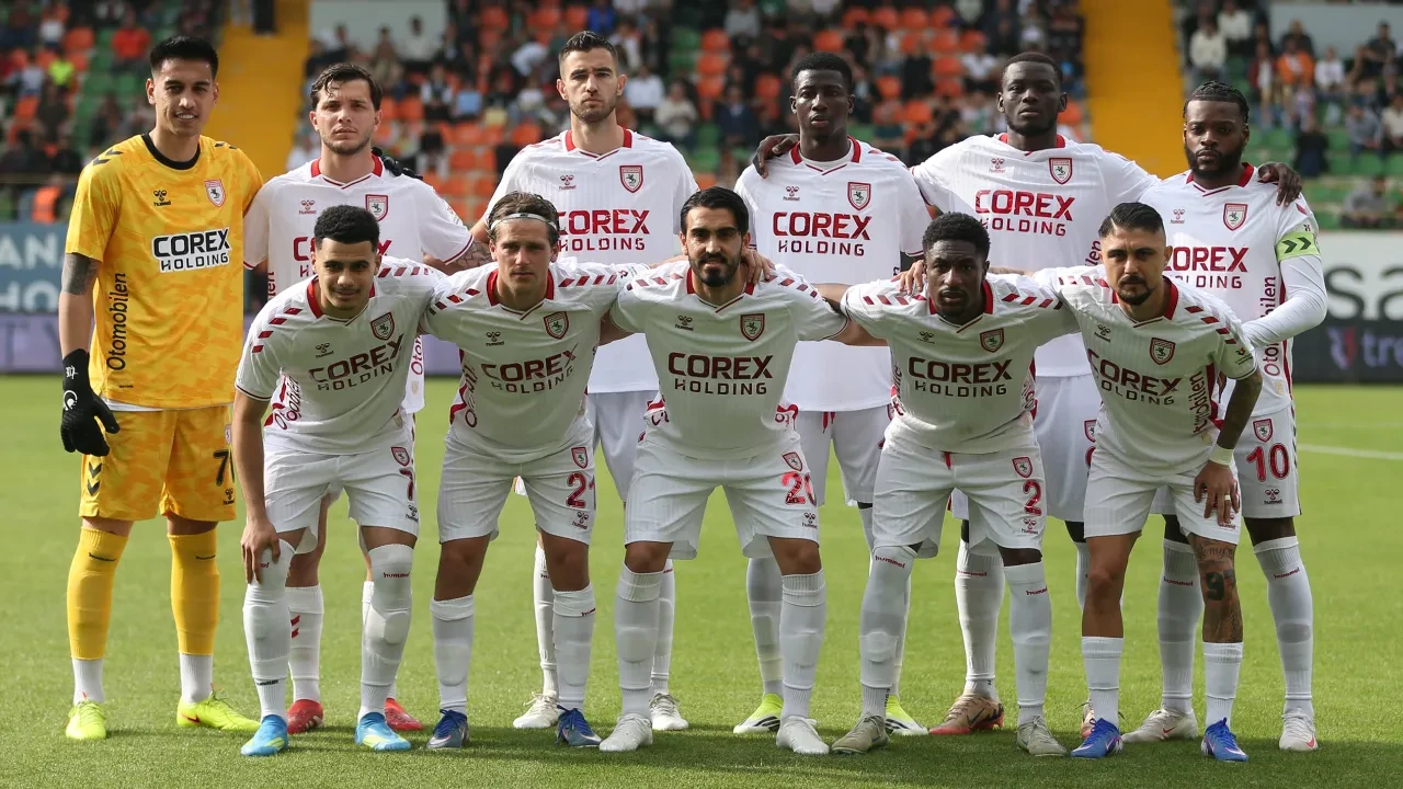 5 gollü maçta kazanan Samsunspor! Kırmızı-beyazlılar, Alanya deplasmanından 3 puanla döndü
