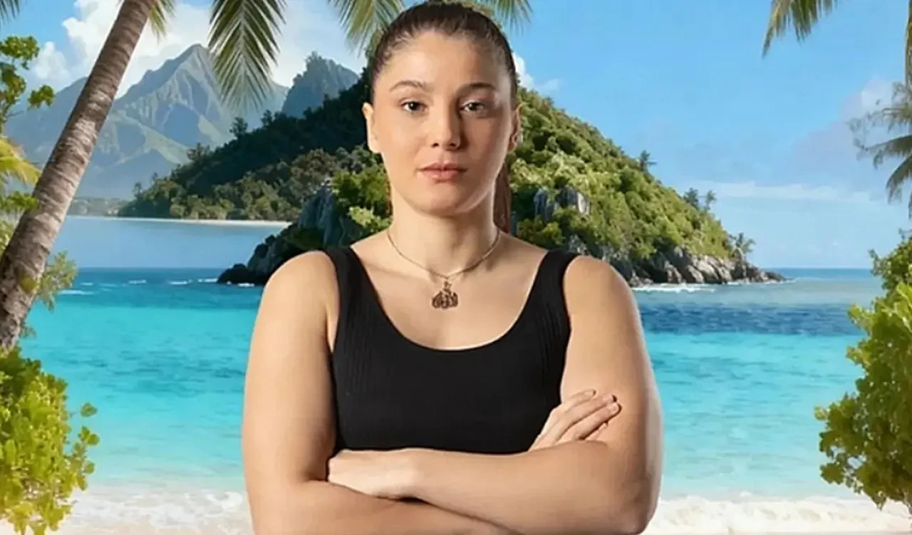 Acun Ilıcalı, Seren Ay'ın biletini kesti! 26 Nisan Pazar Survivor'da Seren Ay diskalifiye edildi