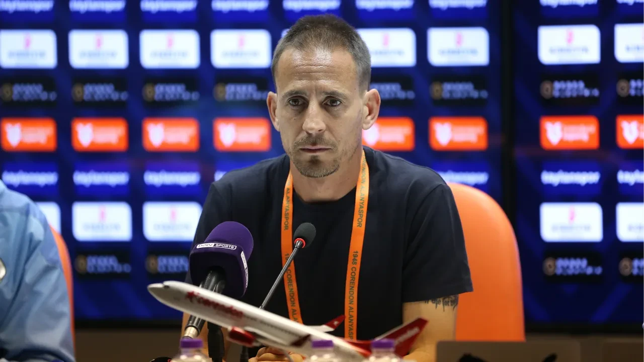 Alanyaspor'da Joao Pereira, Samsunspor yenilgisinin ardından konuştu! "Basit hatalar yaptık ve cezası ağır oldu"