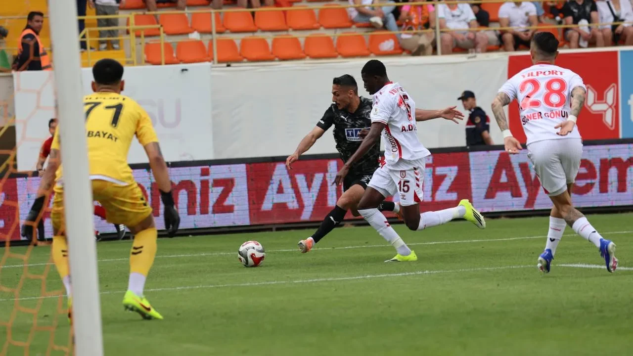 Alanyaspor'da Joao Pereira, Samsunspor yenilgisinin ardından konuştu! "Basit hatalar yaptık ve cezası ağır oldu"