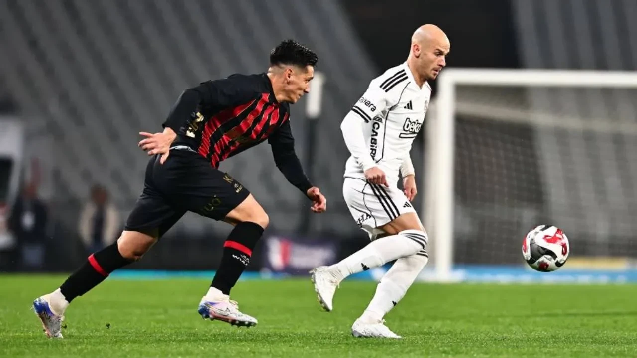 CANLI MAÇ ANLATIMI | Beşiktaş ile Fatih Karagümrük karşı karşıya geliyor