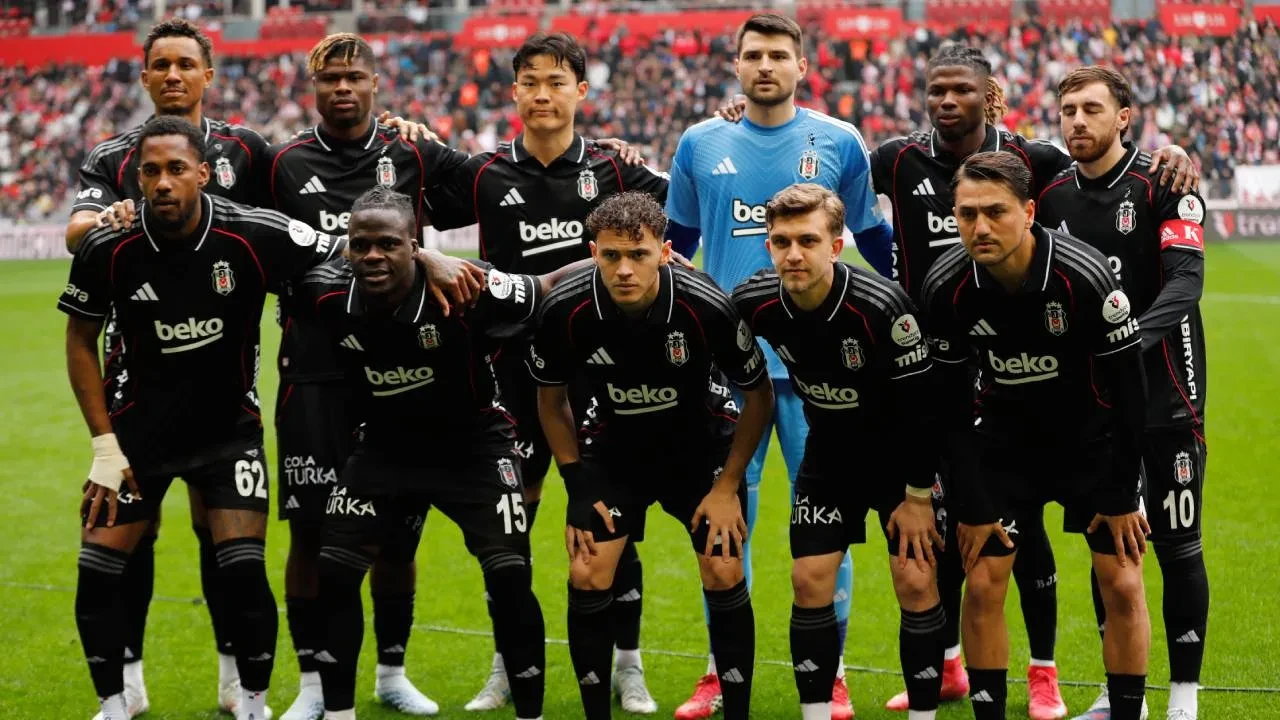 CANLI MAÇ ANLATIMI | Beşiktaş ile Fatih Karagümrük karşı karşıya geliyor