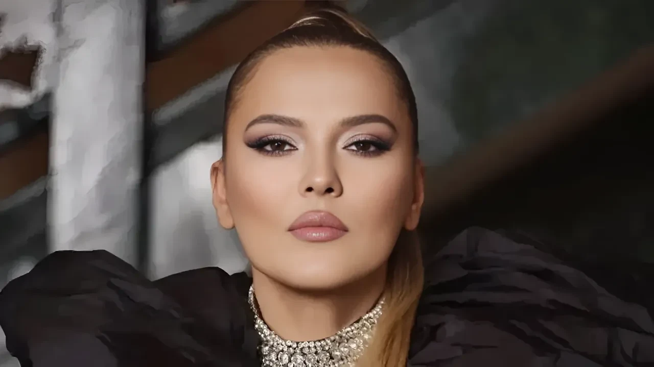 Demet Akalın’dan acı haber! “İllet hastalığa yenik düştü”  