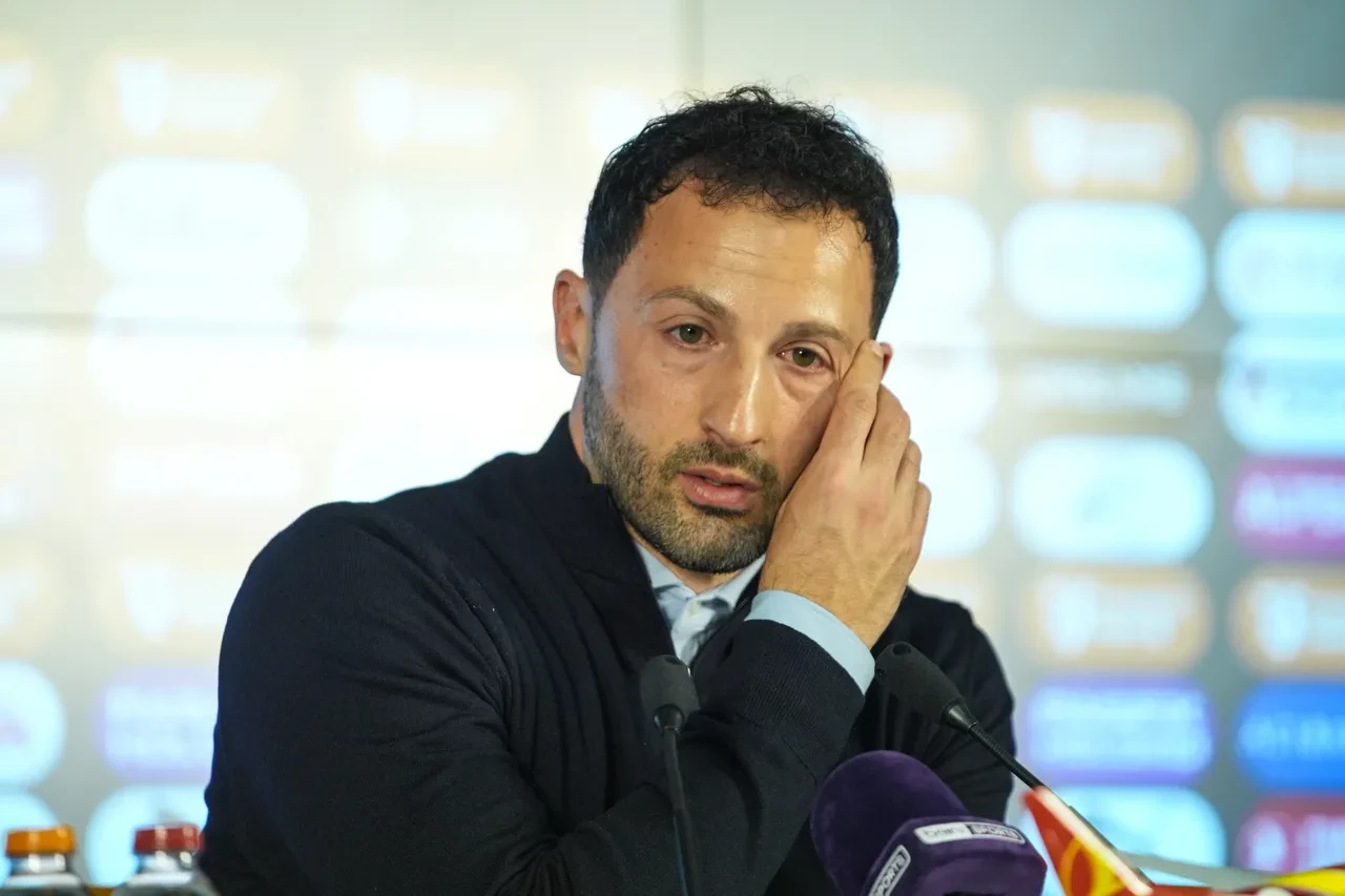 Domenico Tedesco gidecek mi? Fenerbahçe'de sezonun son toplantısı