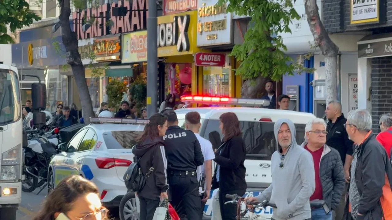 Eskişehir'de 14 yaşındaki çocuk 70 yaşındaki adamı tek yumrukla hastanelik etti!