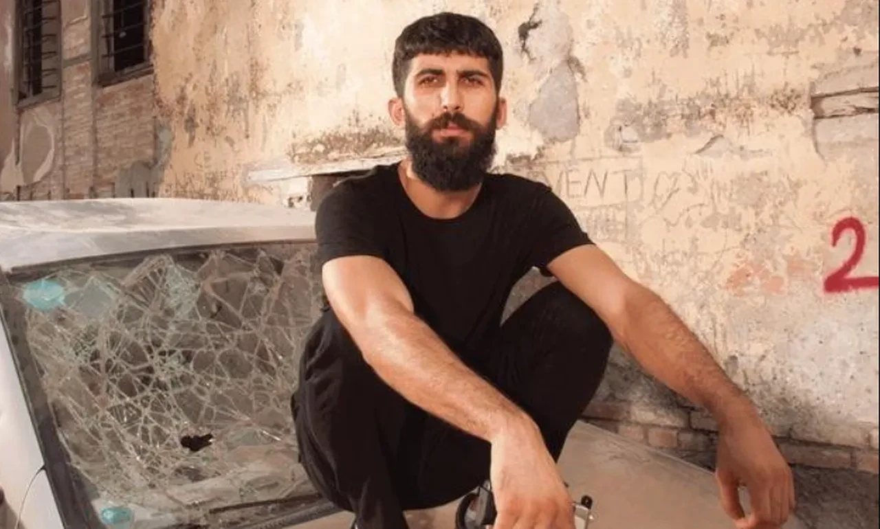 Eşref Rüya dizisinde Dodo'yu oynayan Özgür Meriç kimdir? Özgür Meriç kaç yaşında, hangi dizilerde oynadı?