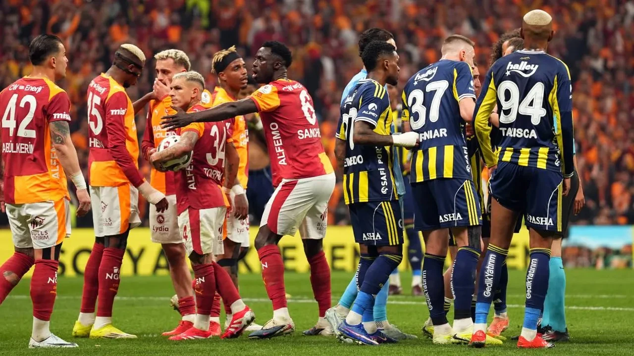 Fenerbahçe'de Ederson'dan özür açıklaması! "Yapmamam gerekirdi"