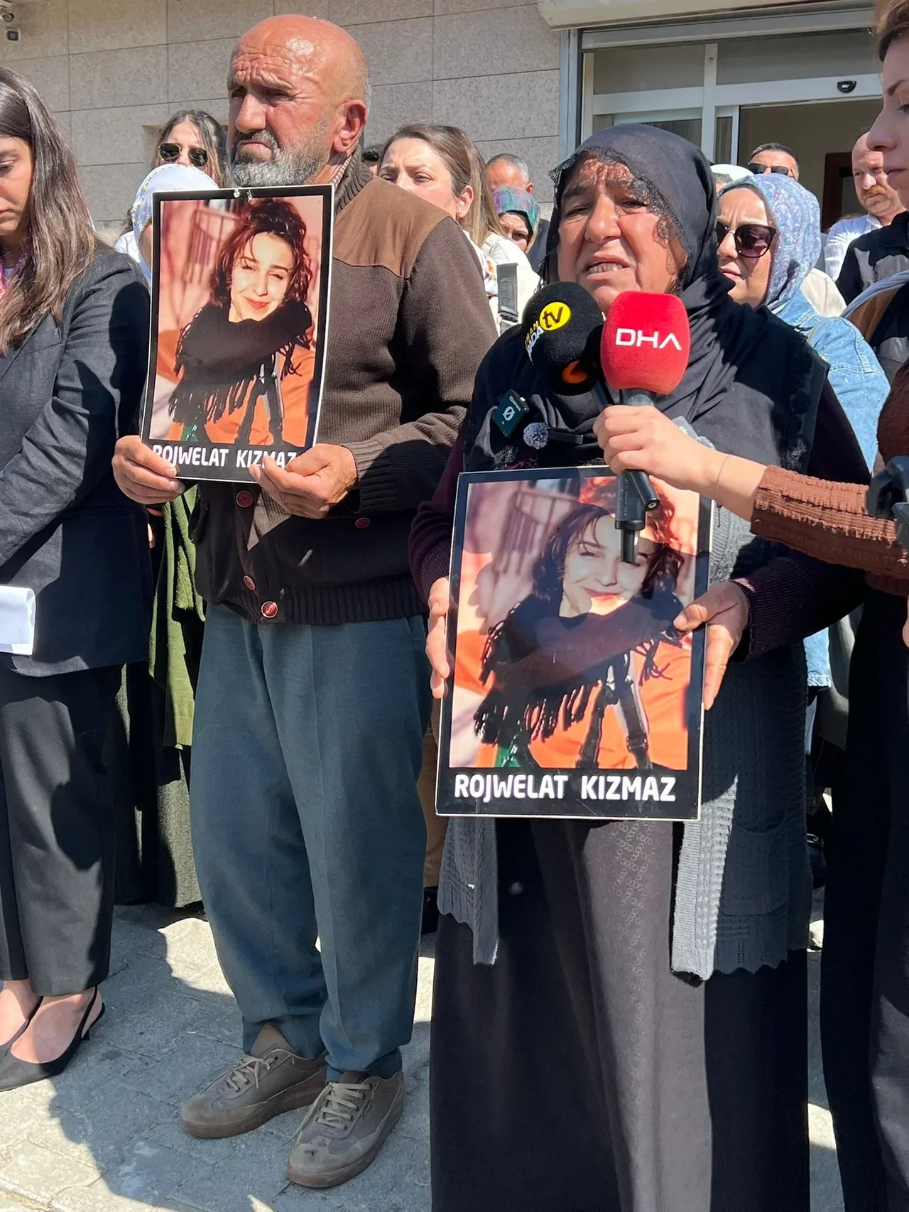 Gülistan'ın arkadaşı Rojwelat Kızmaz soruşturmasında aile harekete geçti: Yeni şüpheler doğdu