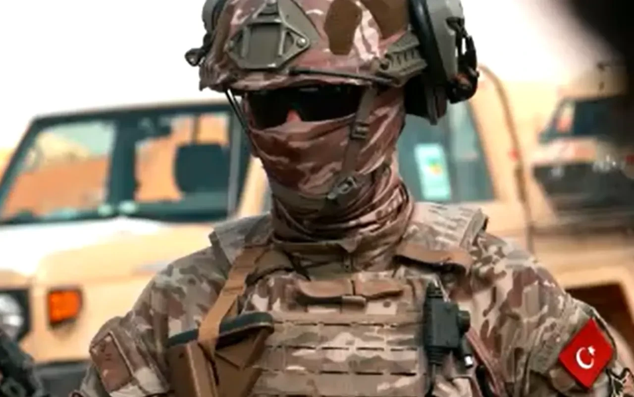 MSB, Libya ile ortak tatbikattan nefes kesen operasyon görüntüsünü paylaştı