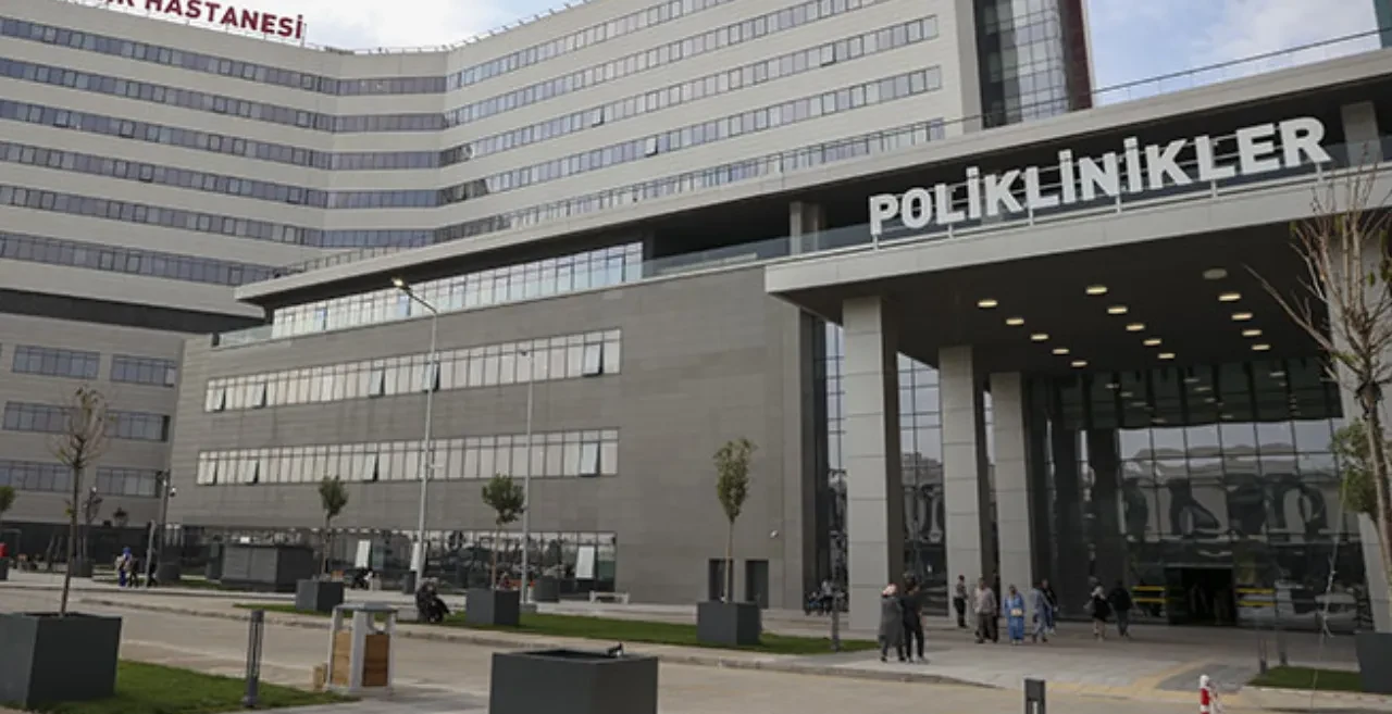 Resmi Gazete'de çıkan karar sonrası "Hastaneler satılıyor" iddiasına açıklama