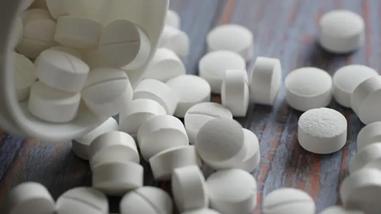 SGK'da ucuz ilaç dönemi! Yurt dışı alımlarında yeni formül