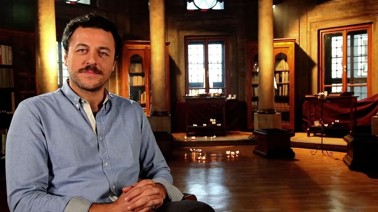 Yetkin Dikinciler Kayıp Zaman dizisinin kadrosunda! Yiğit Ünalan karakteriyle ekranlara dönüyor