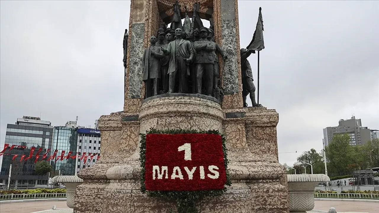1 Mayıs resmî tatil mi? 1 Mayıs 2026 hangi güne denk geliyor: Okullar tatil mi?