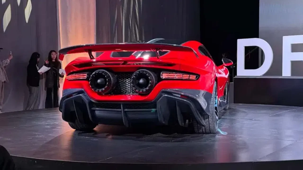 Bu araba roketle çalışıyor! Şaka değil