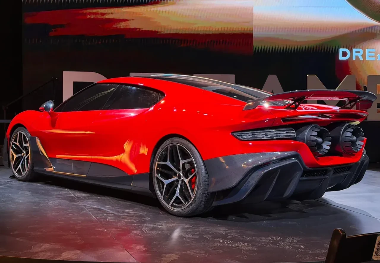 Bu araba roketle çalışıyor! Şaka değil