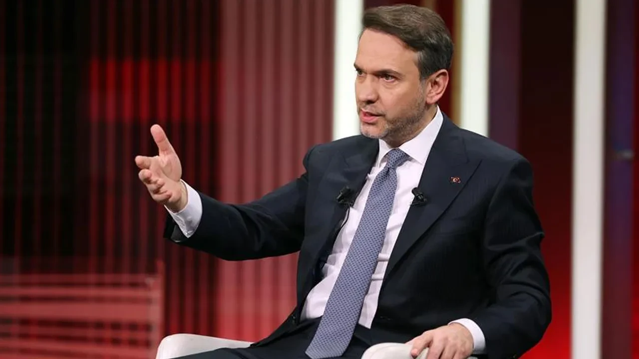 Enerji ve Tabii Kaynaklar Bakanı Alparslan Bayraktar'dan işverenlere sert ayar: 'İşçiye borcu olana ruhsat yok'