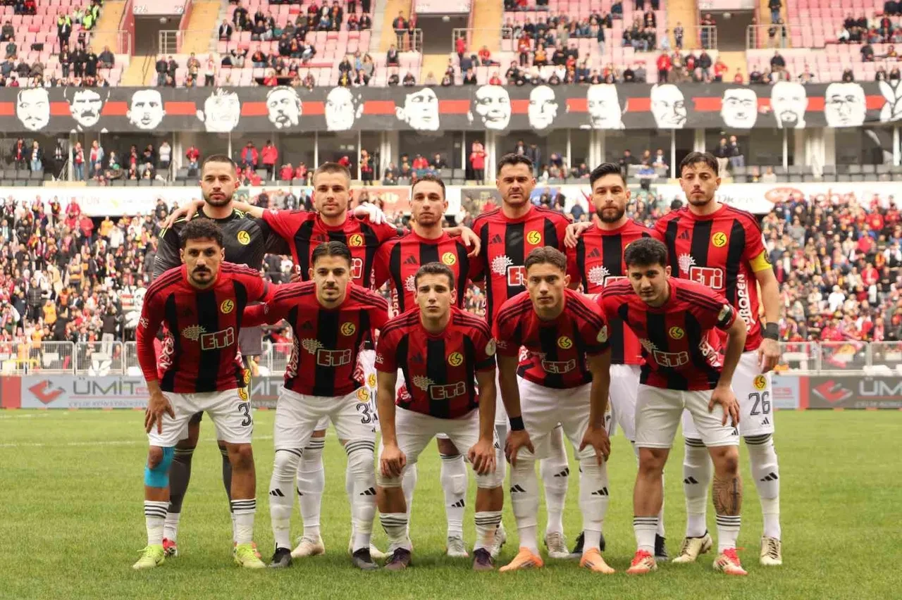 Eskişehirspor Balıkesirspor hangi kanalda, CANLI nereden izlenir? Maç başlıyor