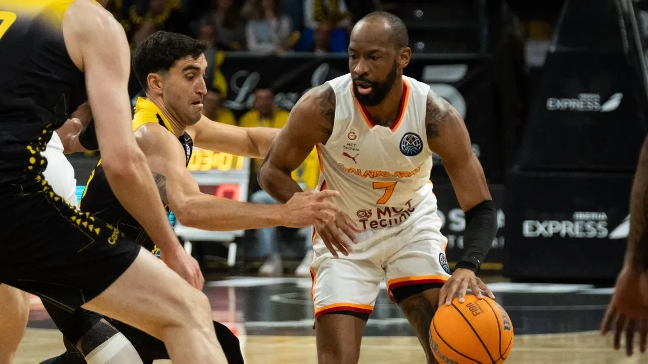 Galatasaray ayrılığı resmen duyurdu! Yıldız oyuncu veda etti