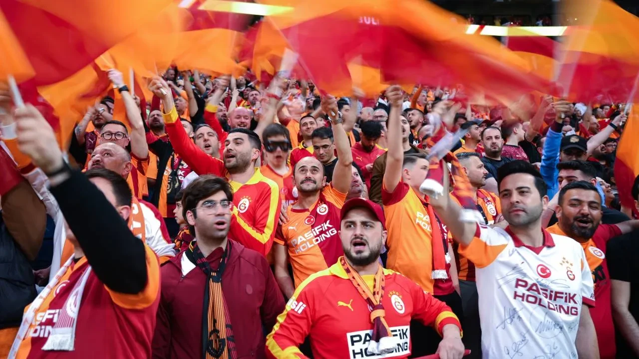 Galatasaray'dan statta taraftara açık antrenman! Biletlerin ücretsiz olduğu duyuruldu
