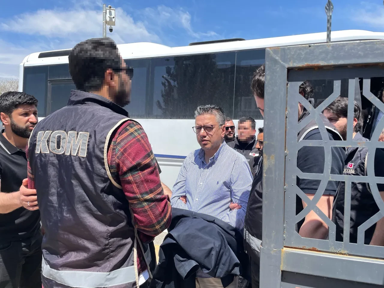 Halfeti Belediyesi'ne operasyon: 29 şüpheli tutuklandı